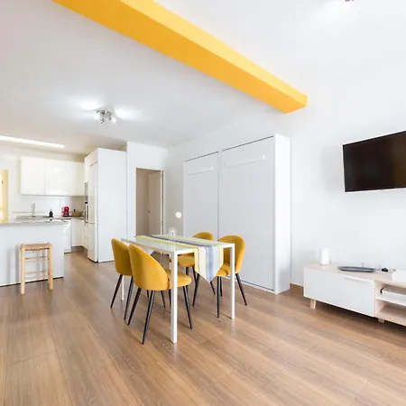 La Ribera Y Feria - Casabel Homes Apartman