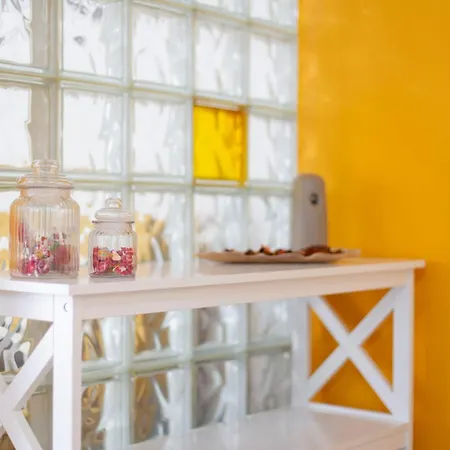 La Ribera Y Feria - Casabel Homes アパート